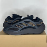 YZY 700 V3 "CLAY BROWN" (SIZE 10)