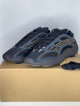 YZY 700 V3 "CLAY BROWN" (SIZE 10)