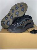 YZY 700 V3 "CLAY BROWN" (SIZE 10)